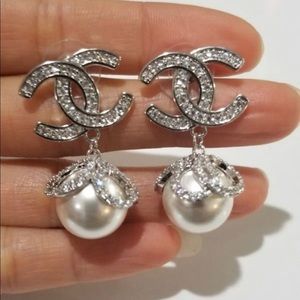 Pearl Dangle Earrings Silver